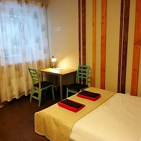 Everest Hostel Kivioli