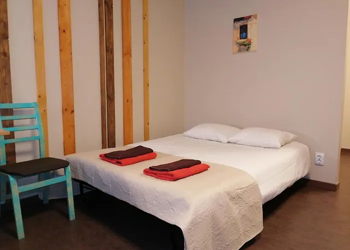 Vandrarhem Everest *